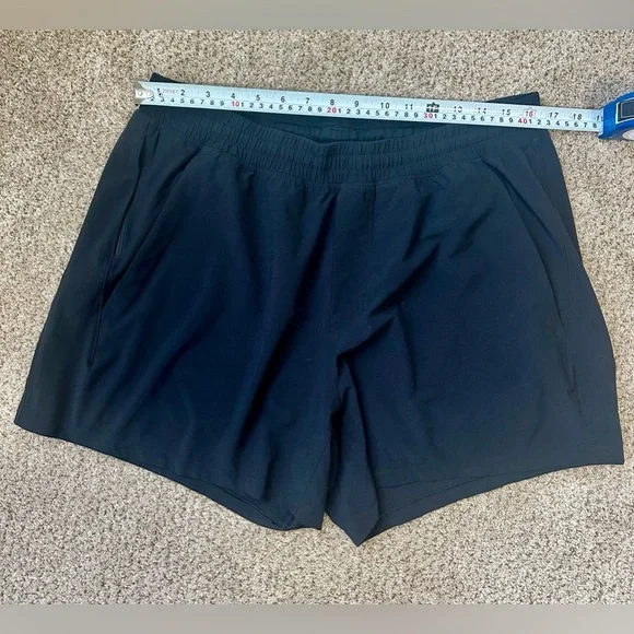 Lululemon men’s black Pace Breaker linerless shorts 5” inseam size XL - Picture 2 of 5